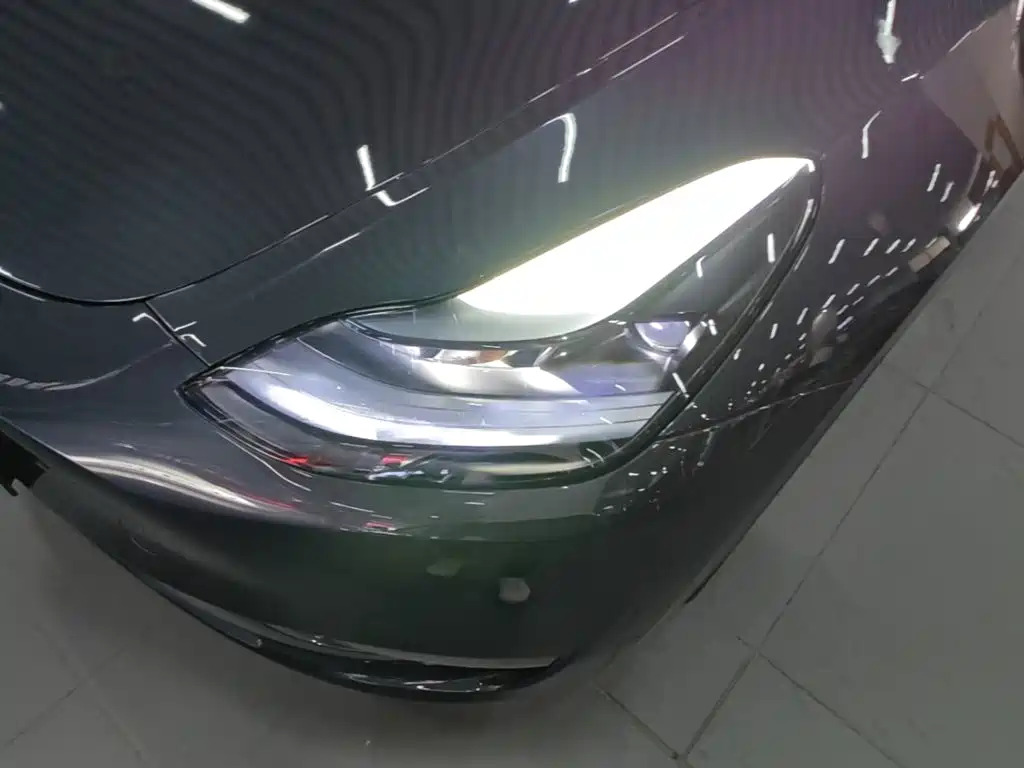 Tesla Model Y — фото 24
