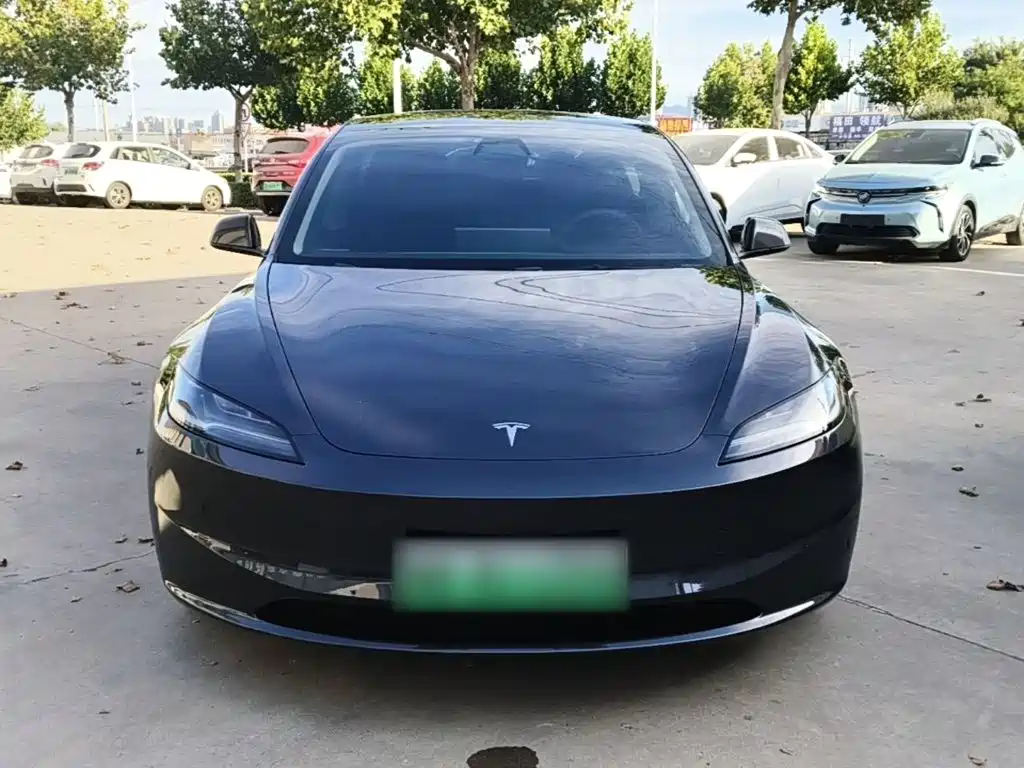 Tesla Model 3 — фото 3