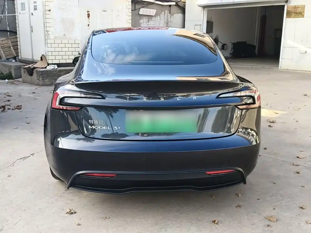Tesla Model 3 — фото 6