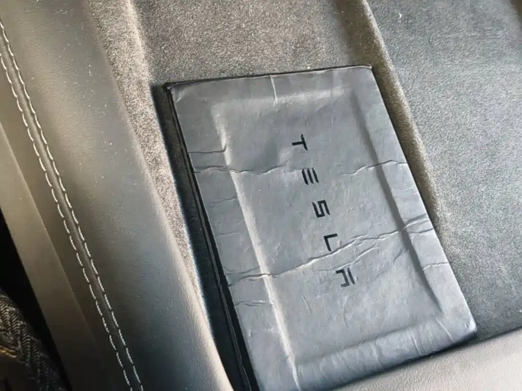 Tesla Model 3 — фото 9