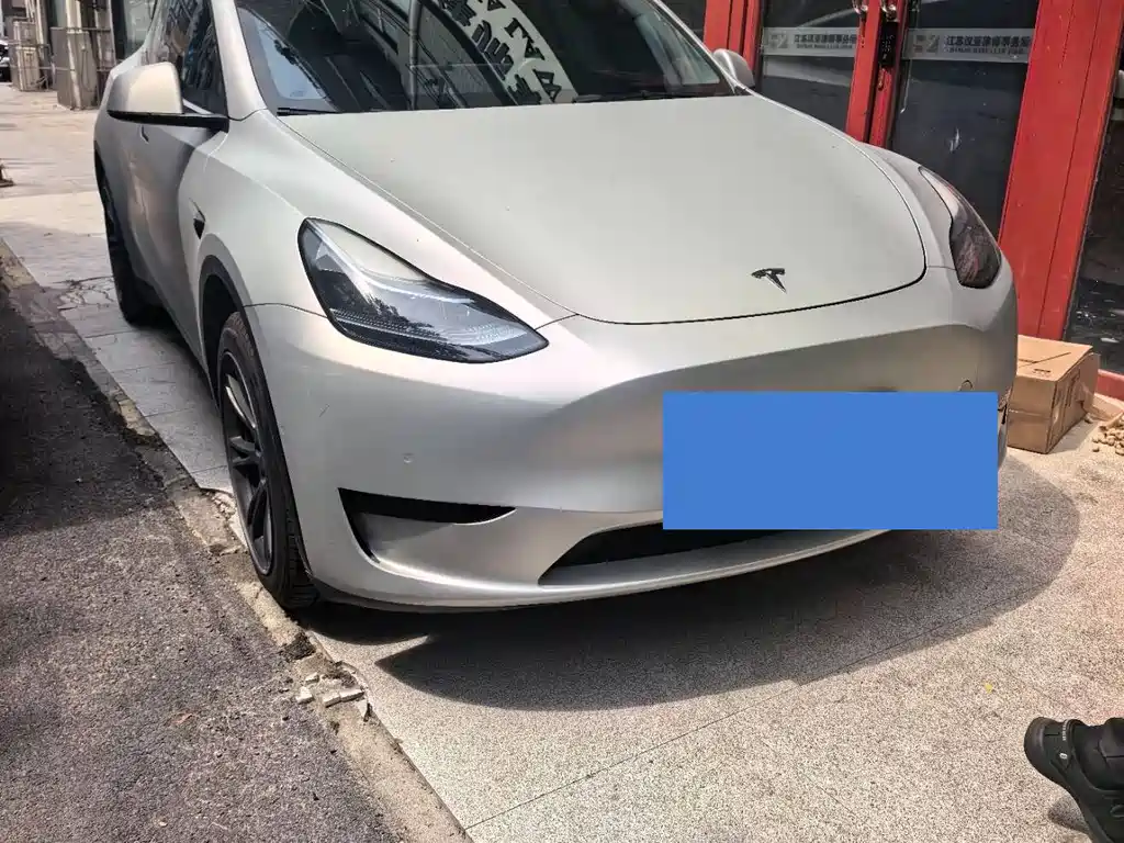 Tesla Model Y — фото 2