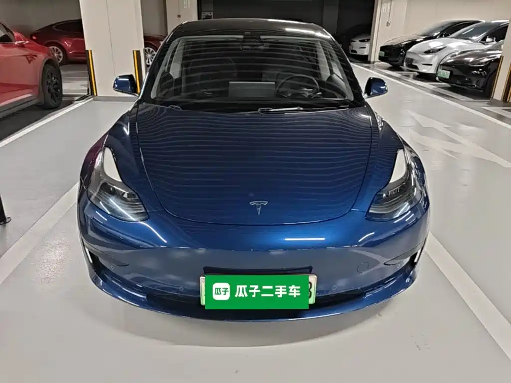 Tesla Model 3 — фото 3