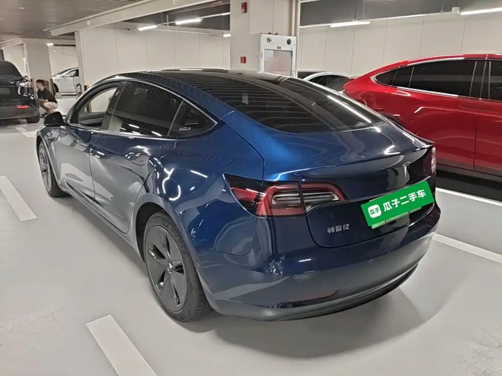 Tesla Model 3 — фото 5