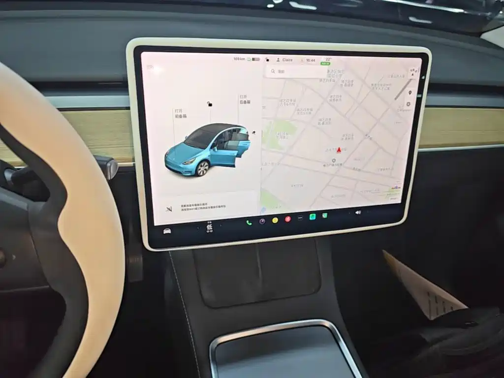 Tesla Model Y — фото 9
