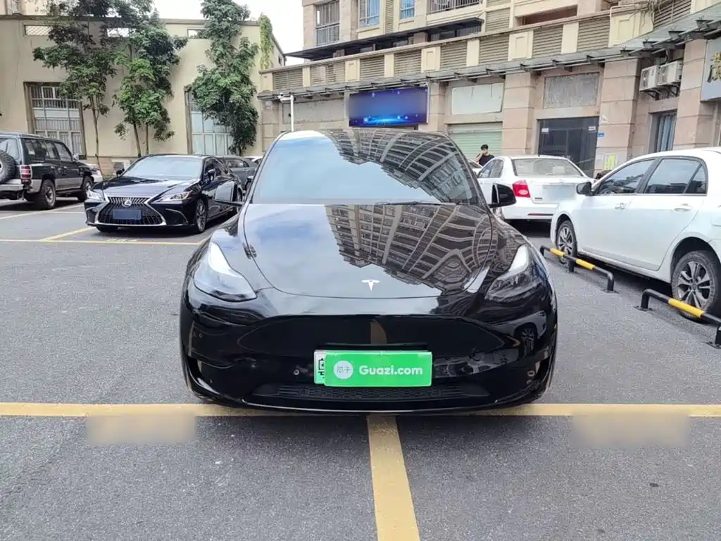 Tesla Model Y — фото 3
