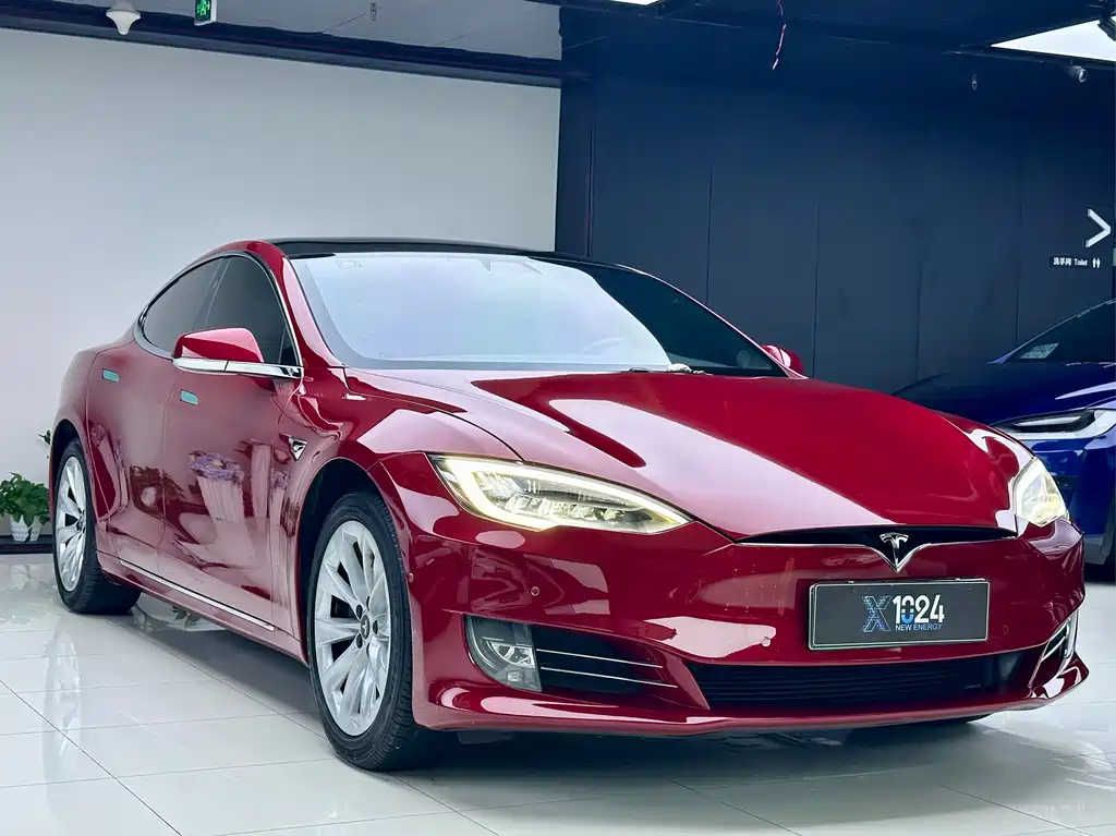 Tesla Model S — фото 3