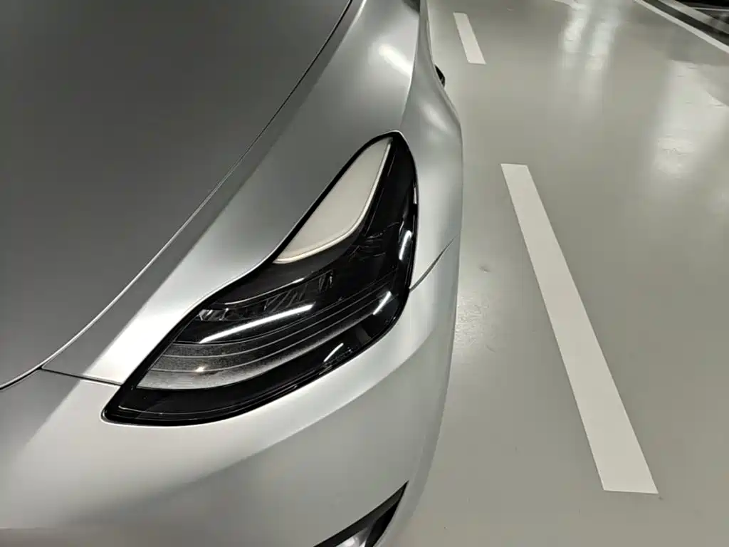 Tesla Model Y — фото 24