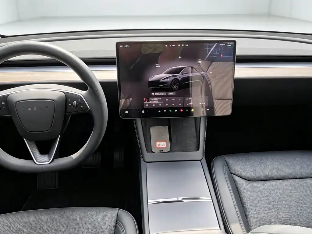 Tesla Model 3 — фото 5