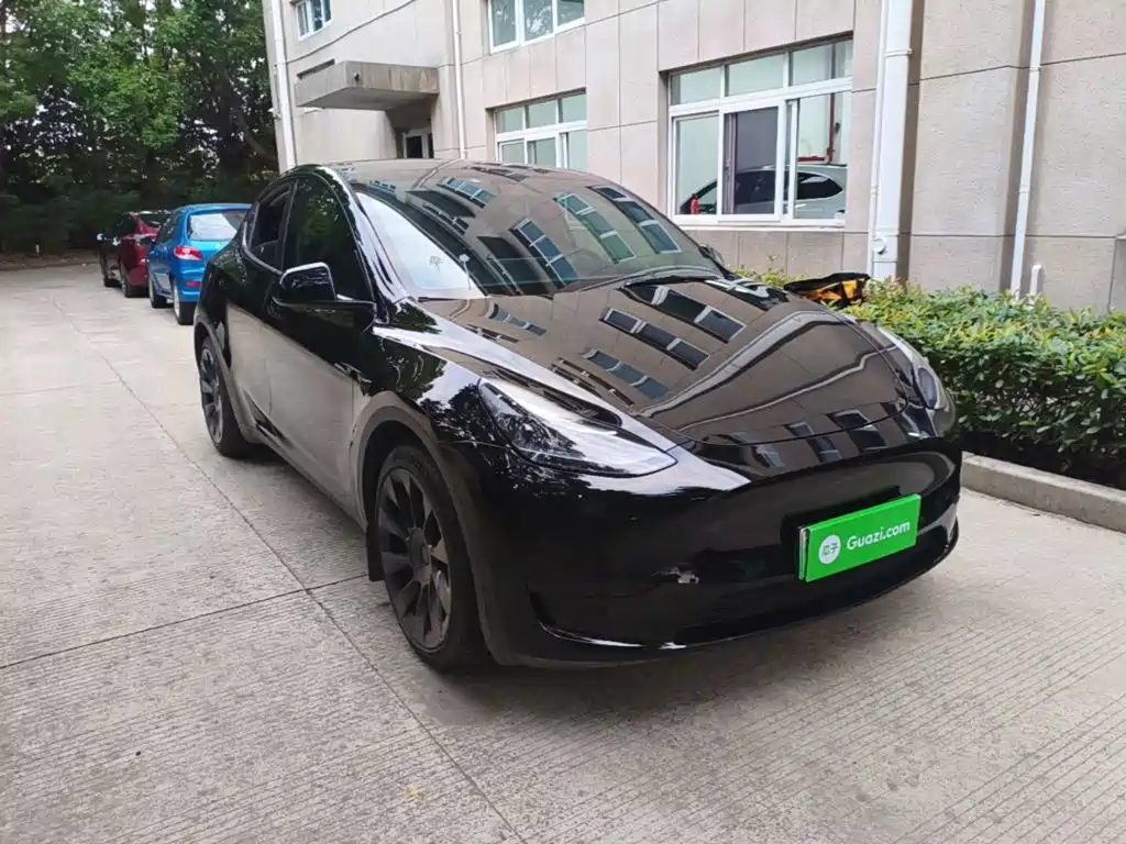 Tesla Model Y — фото 4