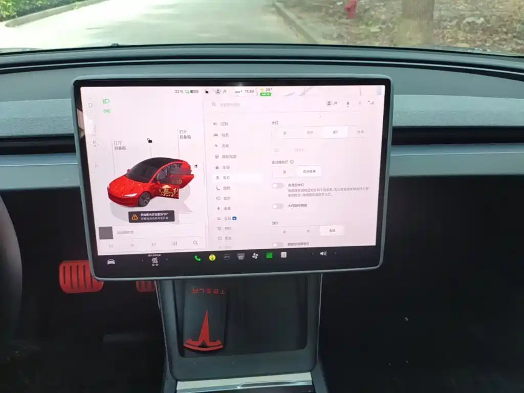 Tesla Model 3 — фото 13
