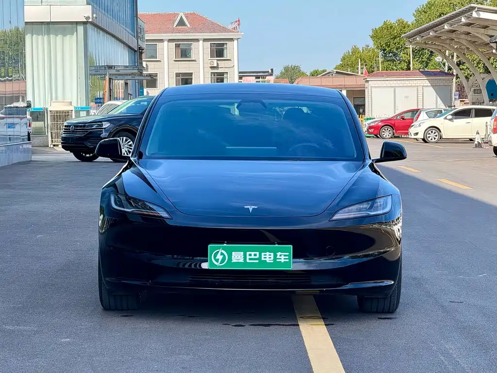 Tesla Model 3 — фото 3