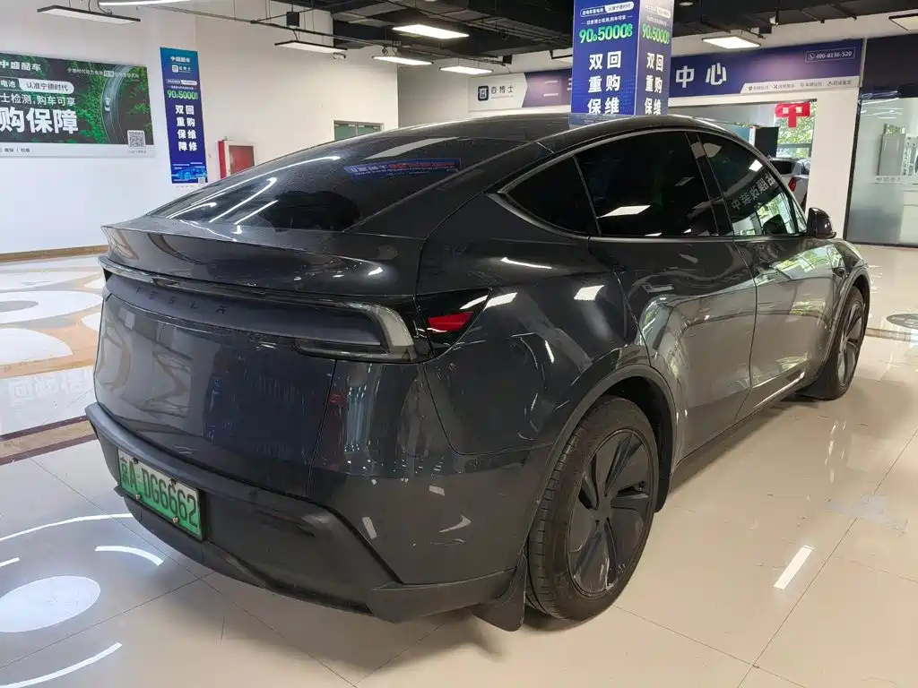 Tesla Model Y — фото 3