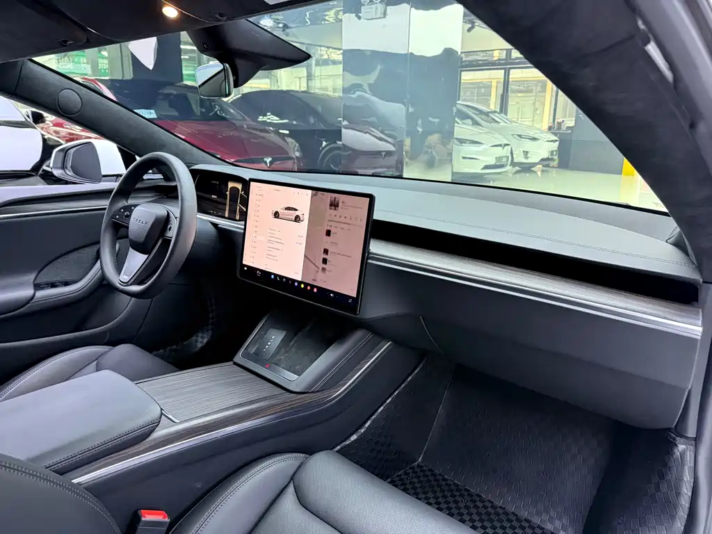 Tesla Model S — фото 9