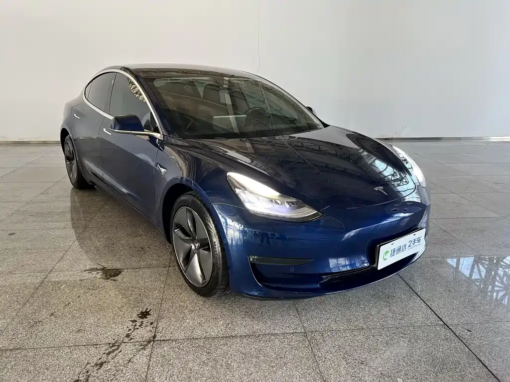 Tesla Model 3 — фото 6