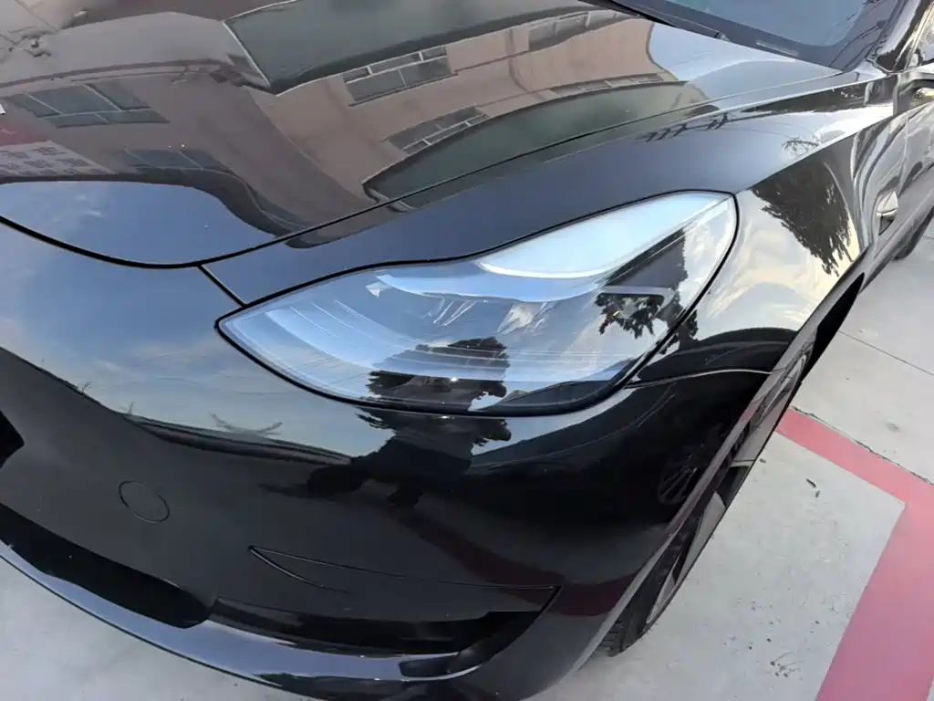Tesla Model 3 — фото 24