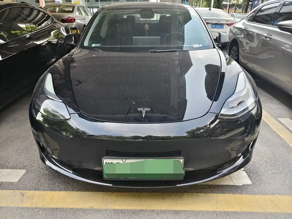 Tesla Model 3 — фото 2