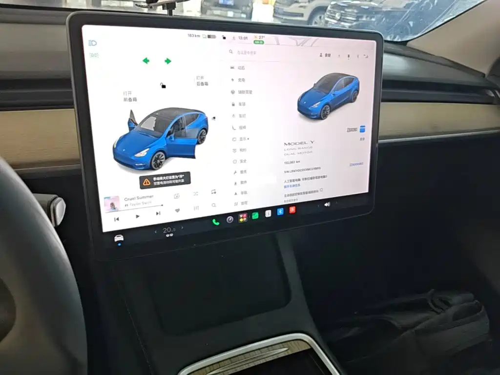 Tesla Model Y — фото 13