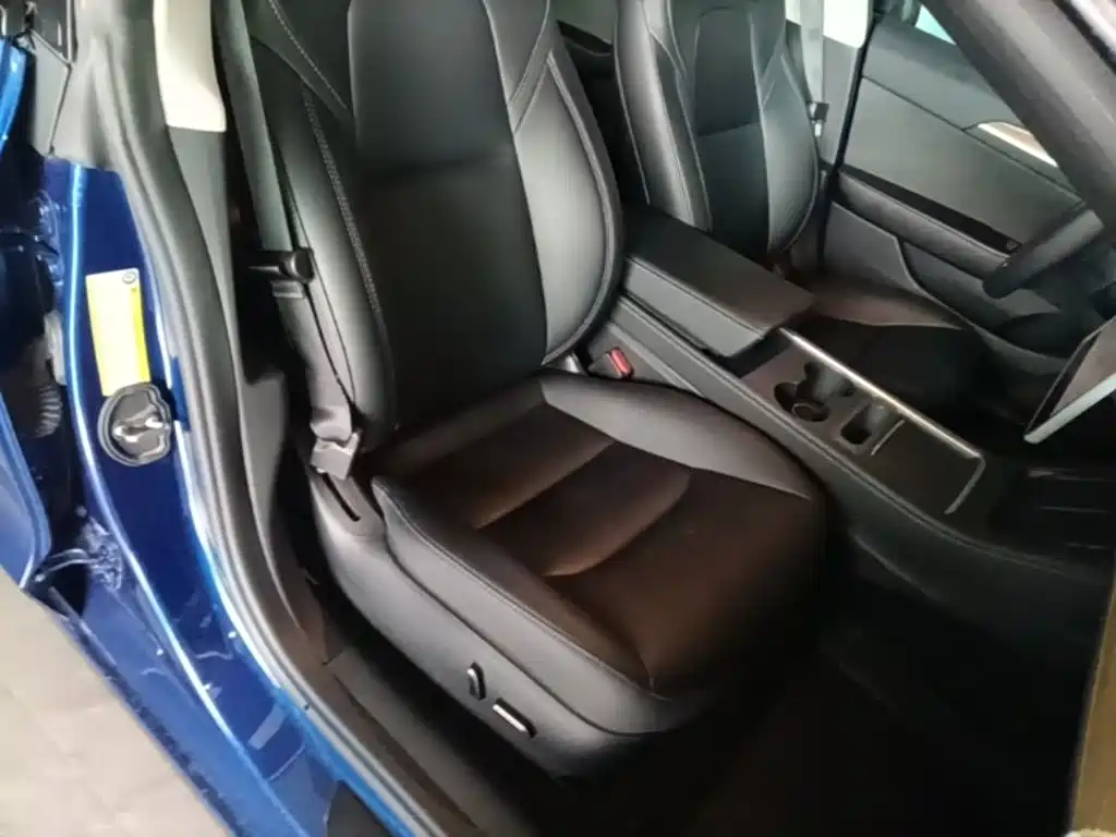 Tesla Model 3 — фото 25