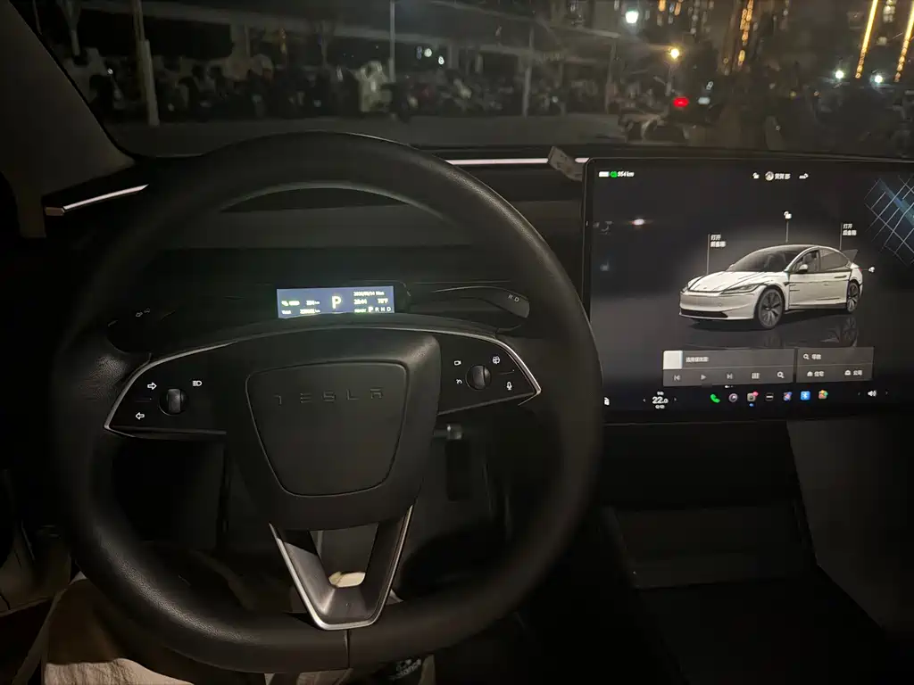 Tesla Model 3 — фото 6