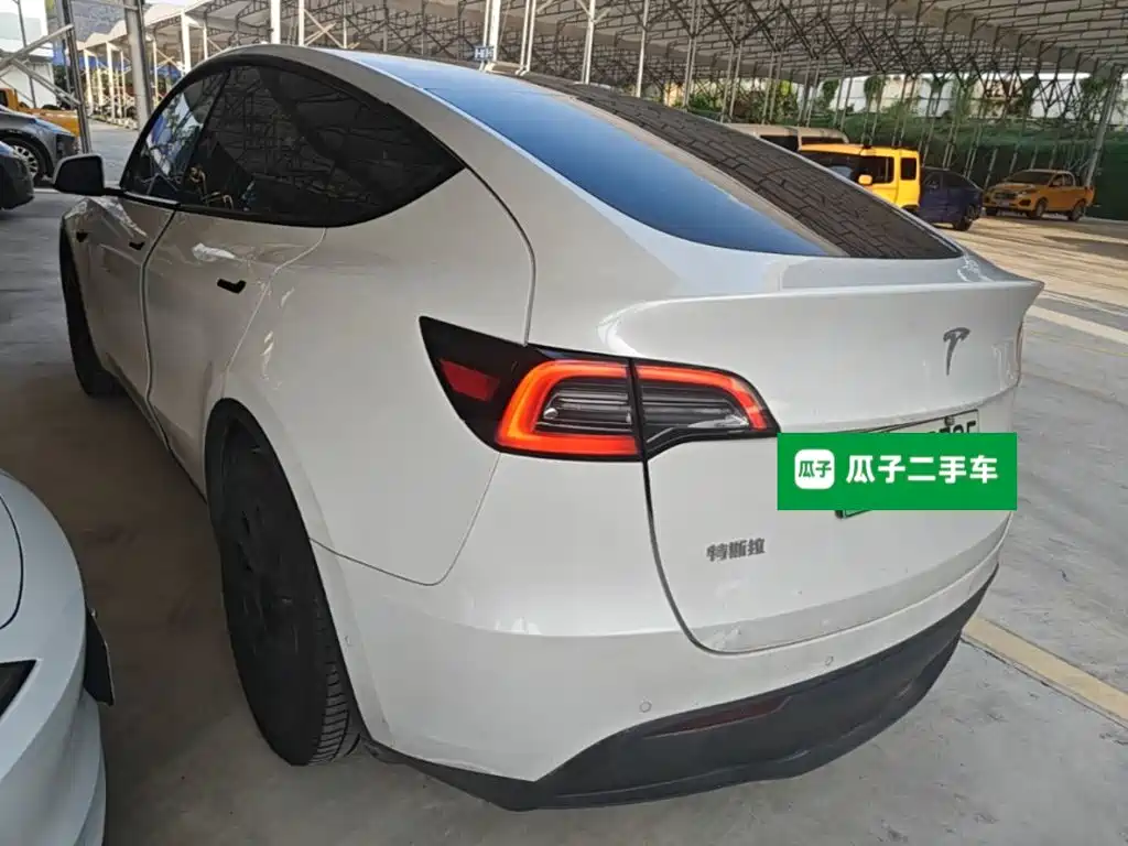 Tesla Model Y — фото 5