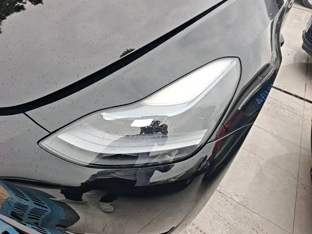 Tesla Model Y — фото 24
