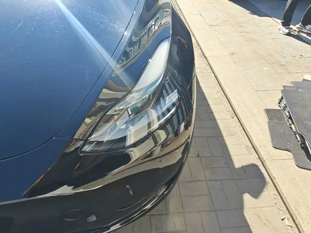 Tesla Model Y — фото 24