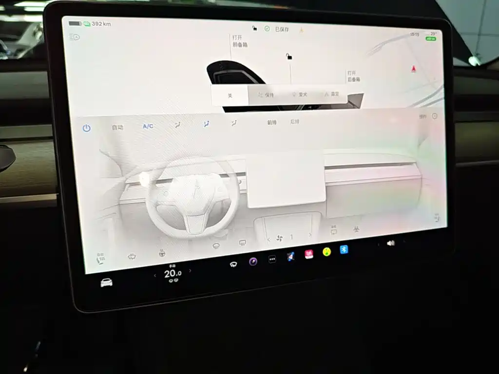 Tesla Model Y — фото 13