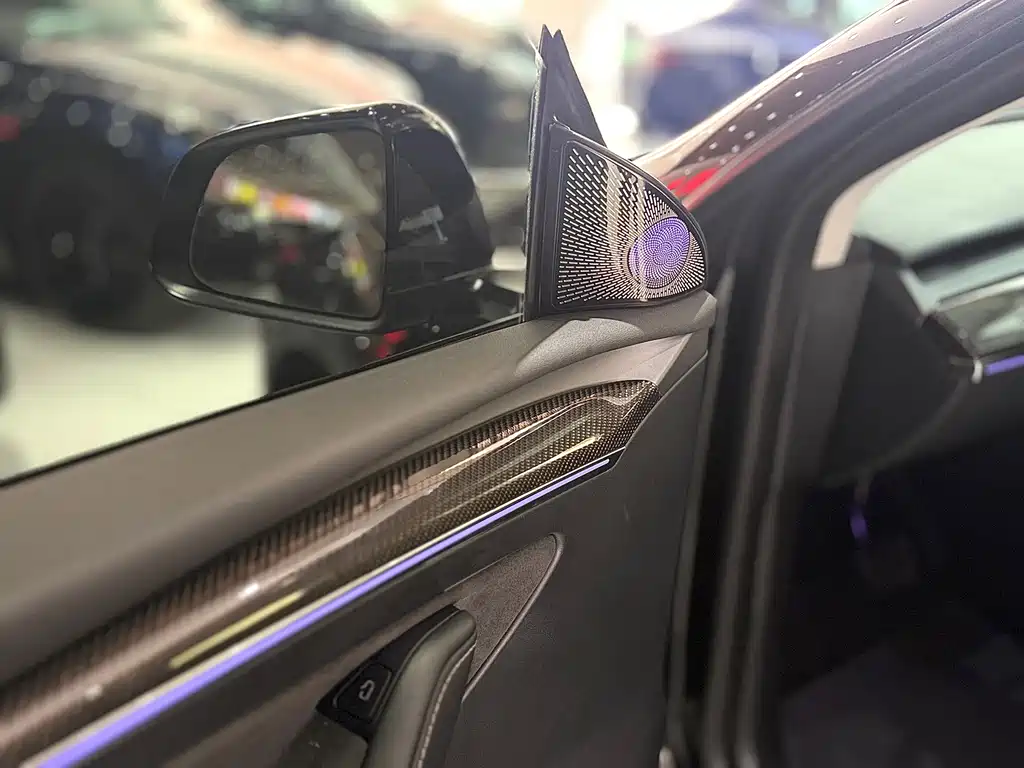 Tesla Model Y — фото 11