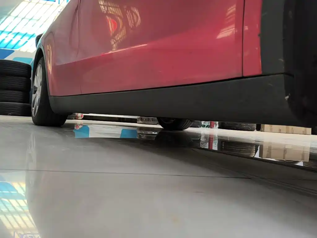 Tesla Model Y — фото 21