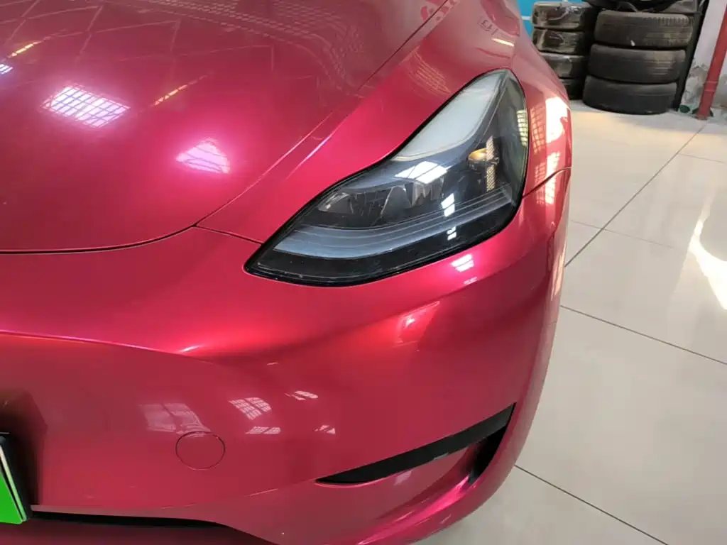 Tesla Model Y — фото 24