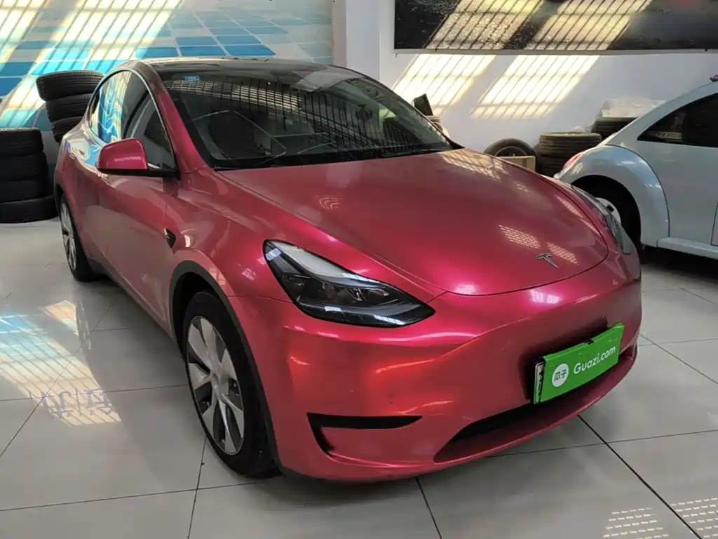 Tesla Model Y — фото 4