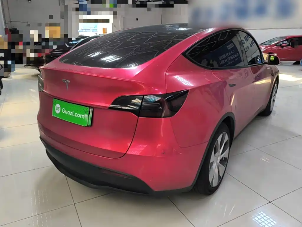 Tesla Model Y — фото 7