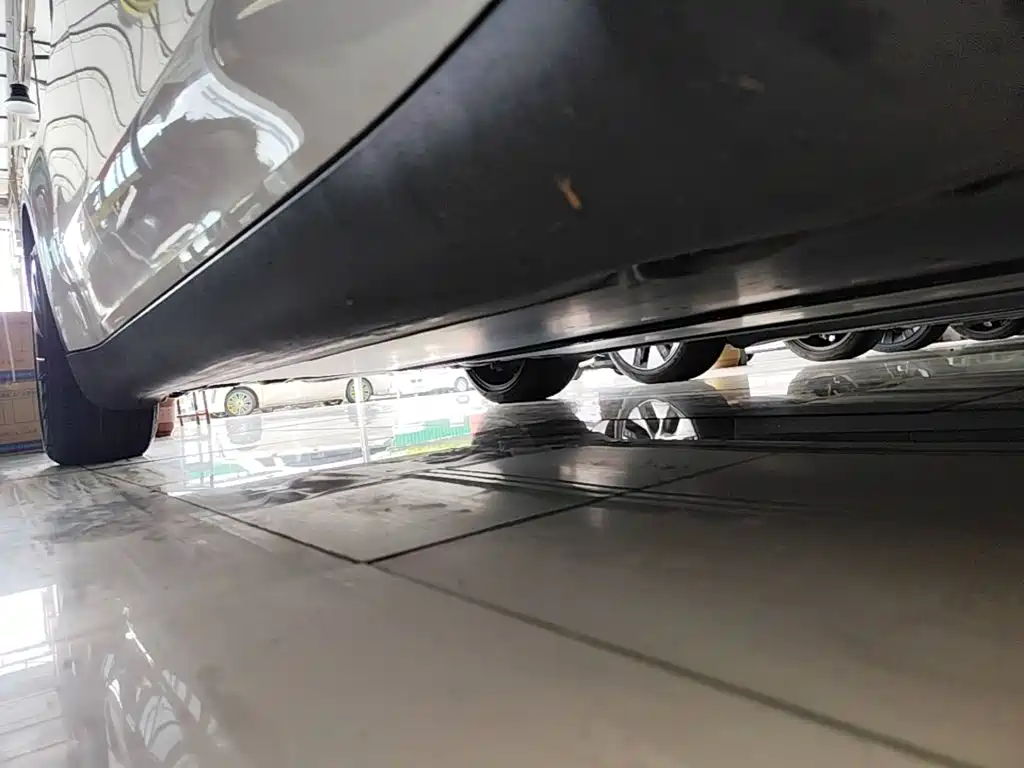 Tesla Model Y — фото 21