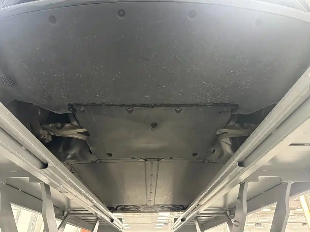 Tesla Model Y — фото 25
