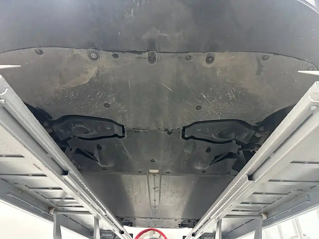 Tesla Model Y — фото 27