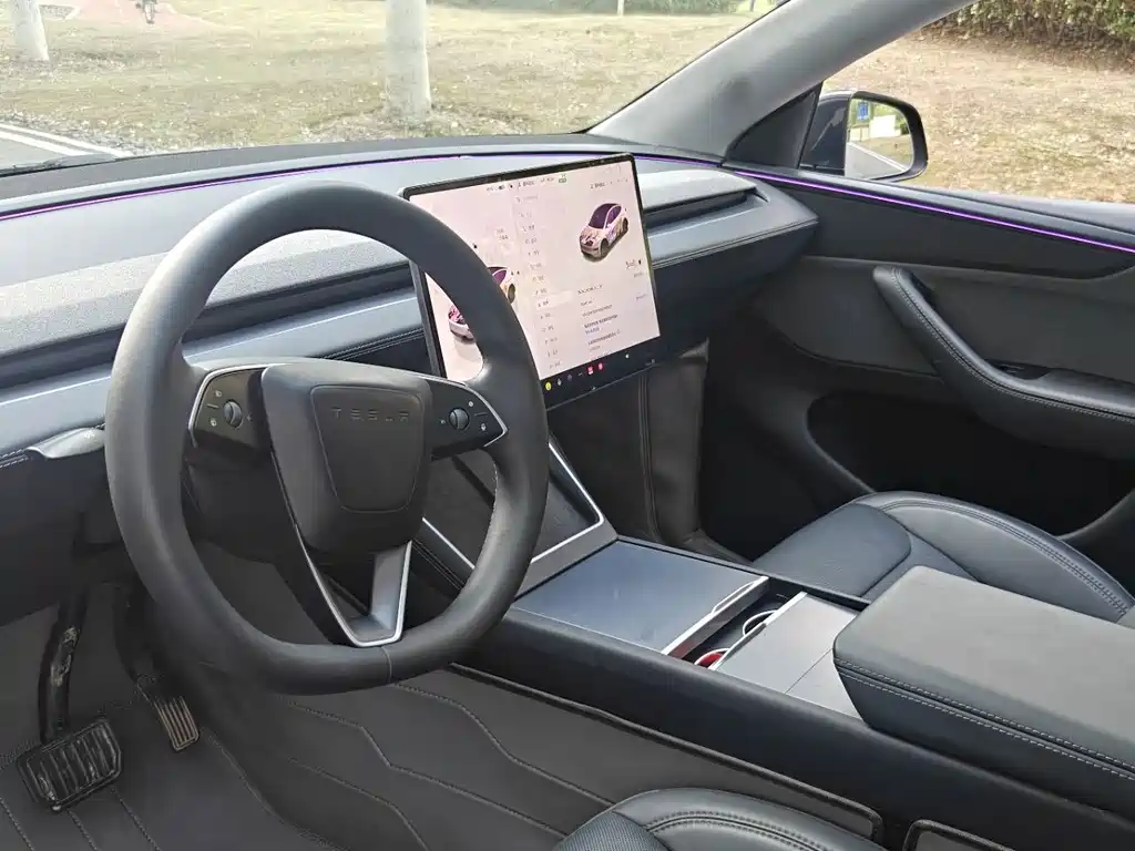 Tesla Model Y — фото 4