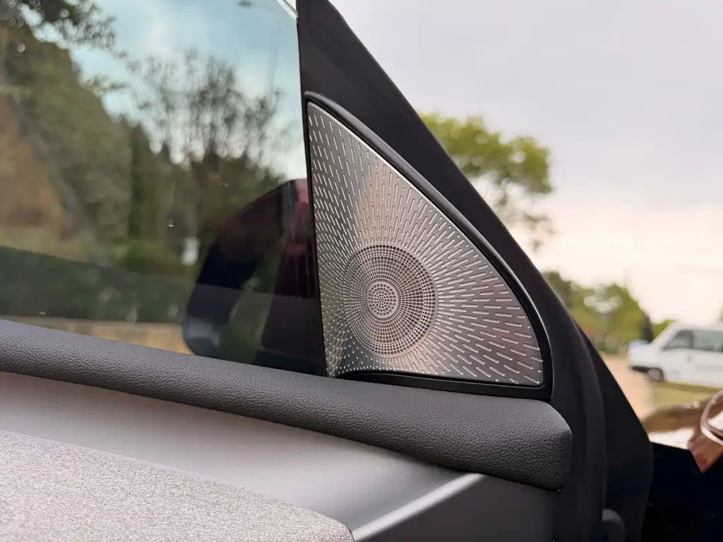 Tesla Model Y — фото 21