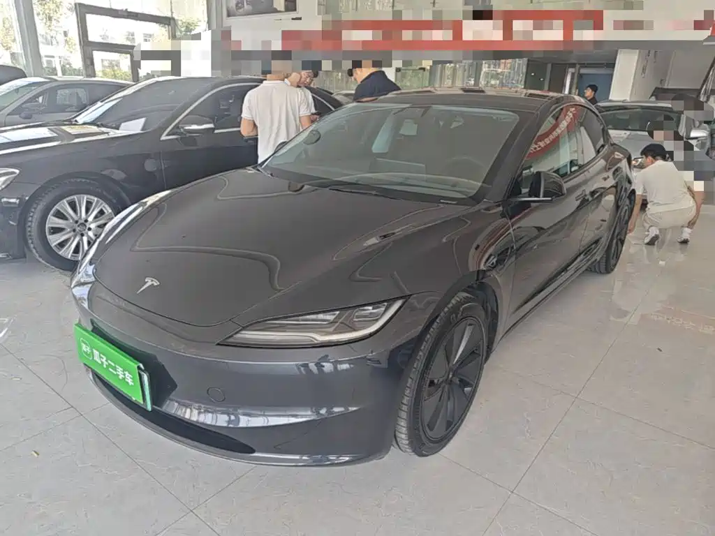 Tesla Model 3 — фото 2
