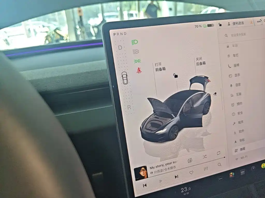 Tesla Model 3 — фото 14