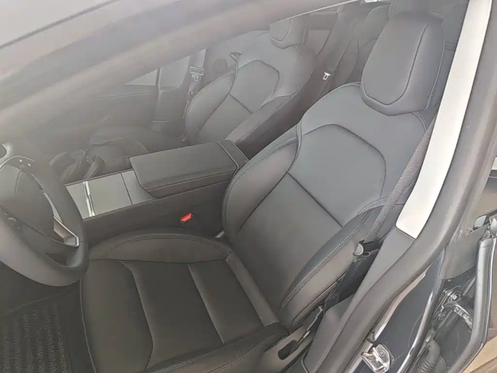 Tesla Model 3 — фото 15