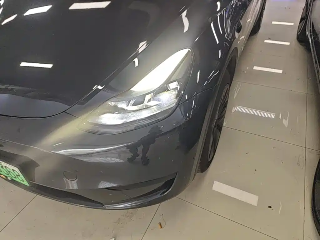 Tesla Model Y — фото 24