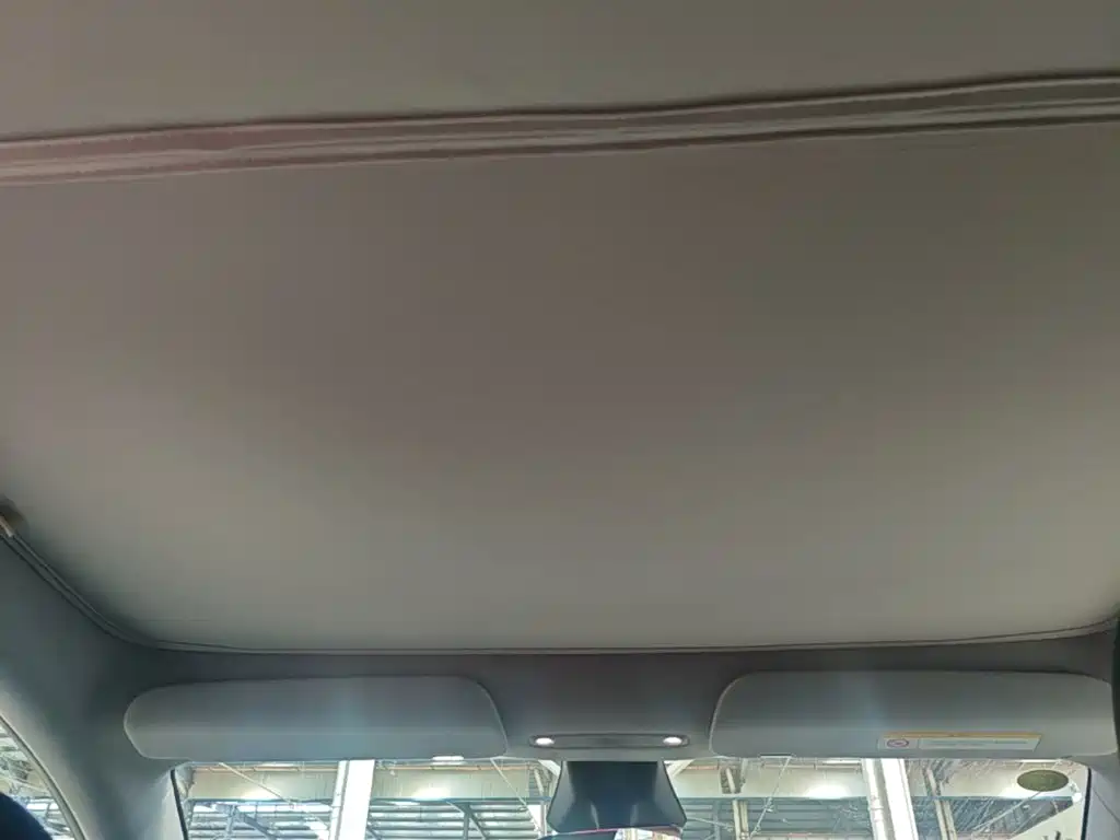 Tesla Model Y — фото 18