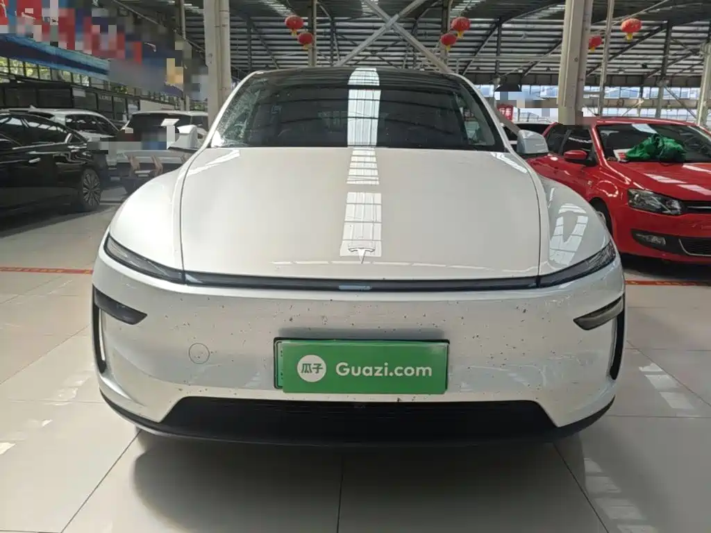 Tesla Model Y — фото 3