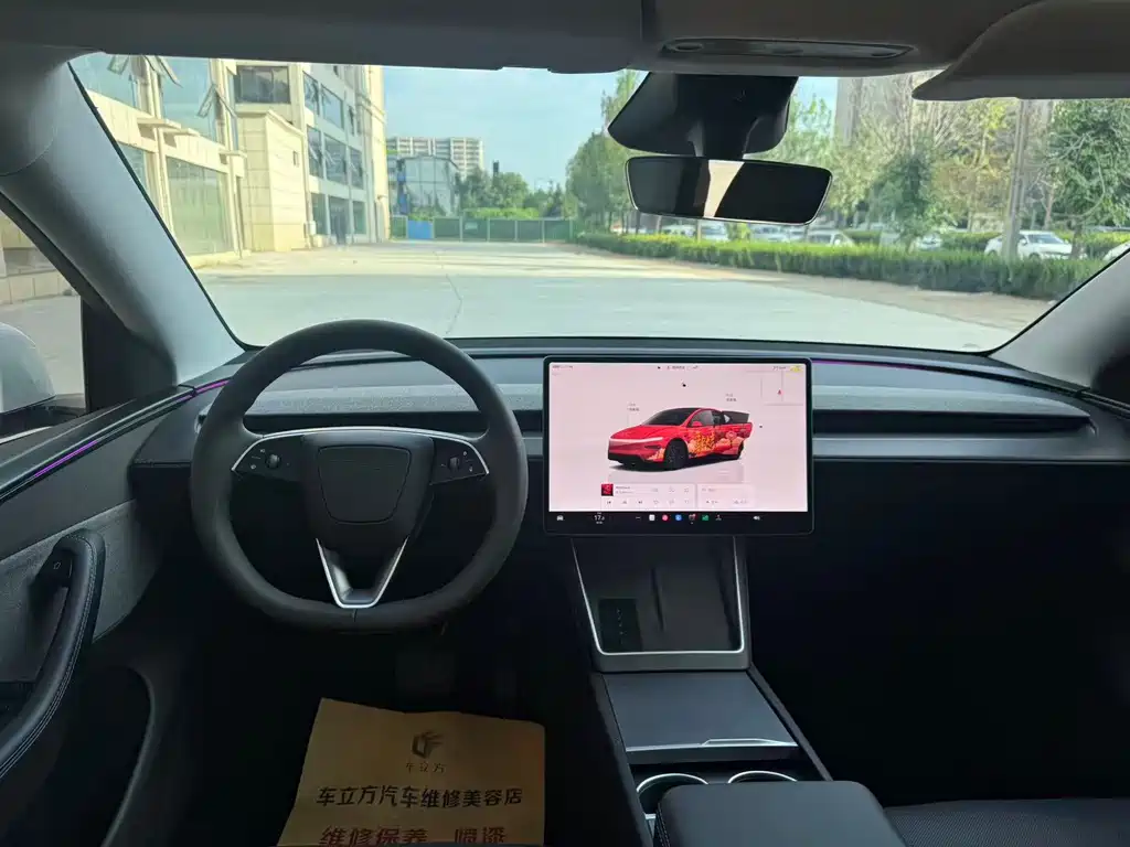 Tesla Model Y — фото 5