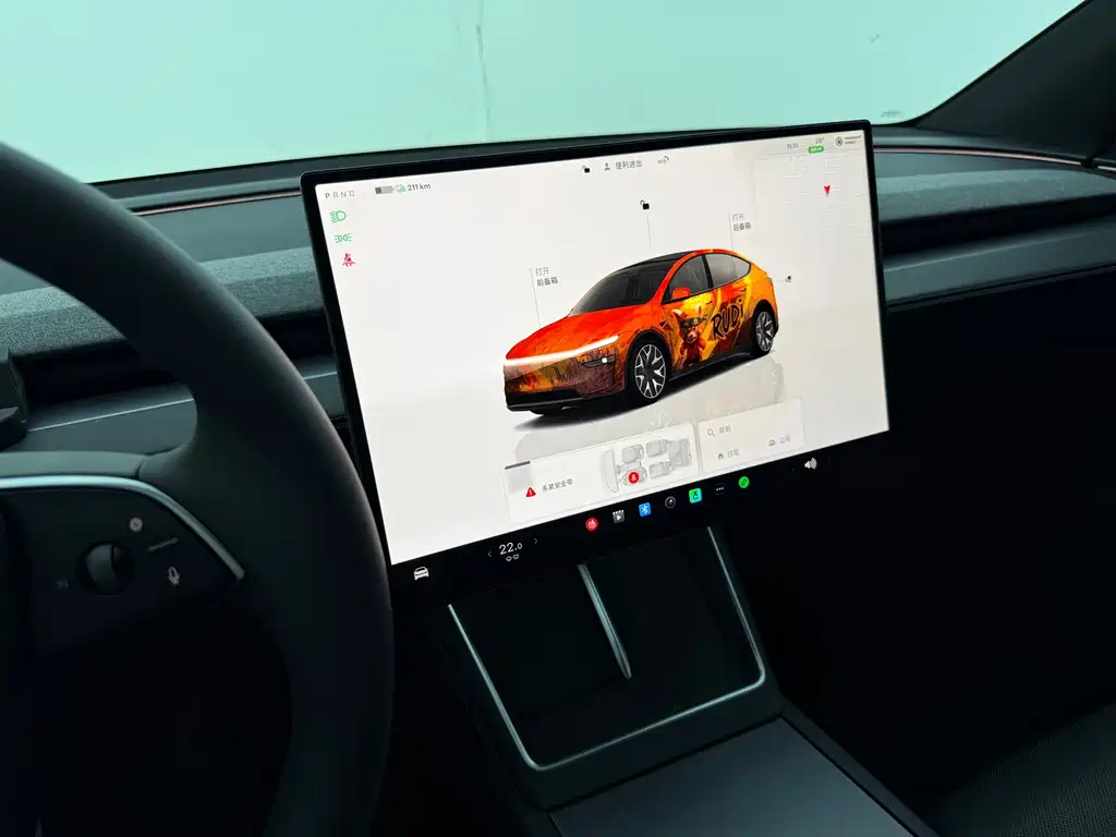Tesla Model Y L — фото 14