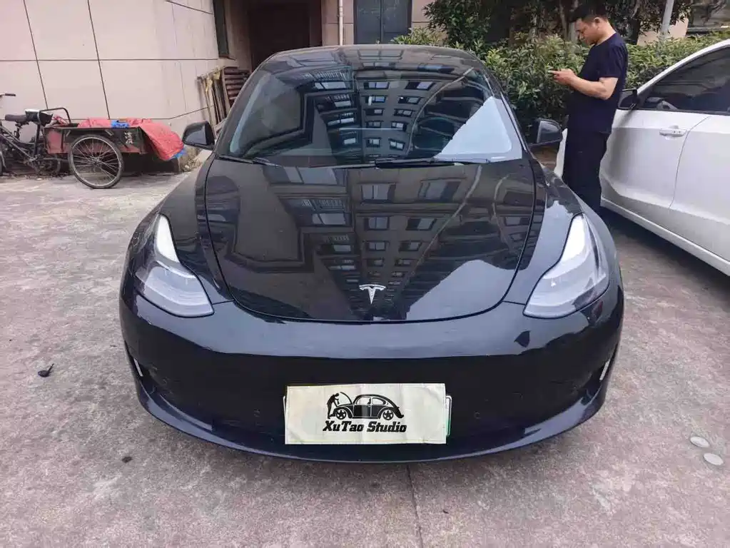 Tesla Model 3 — фото 2