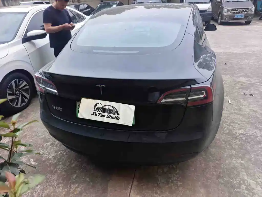 Tesla Model 3 — фото 6
