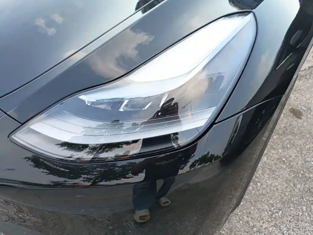 Tesla Model Y — фото 24