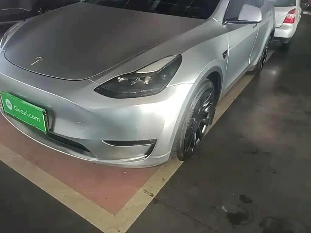 Tesla Model Y — фото 24