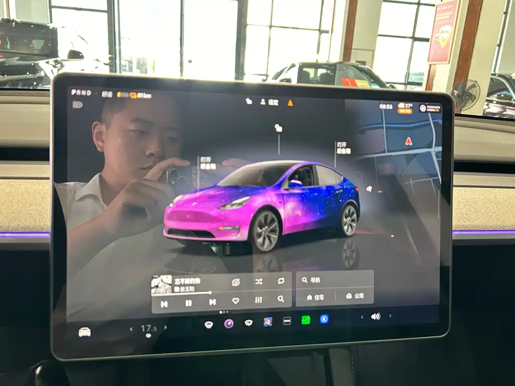 Tesla Model Y — фото 11